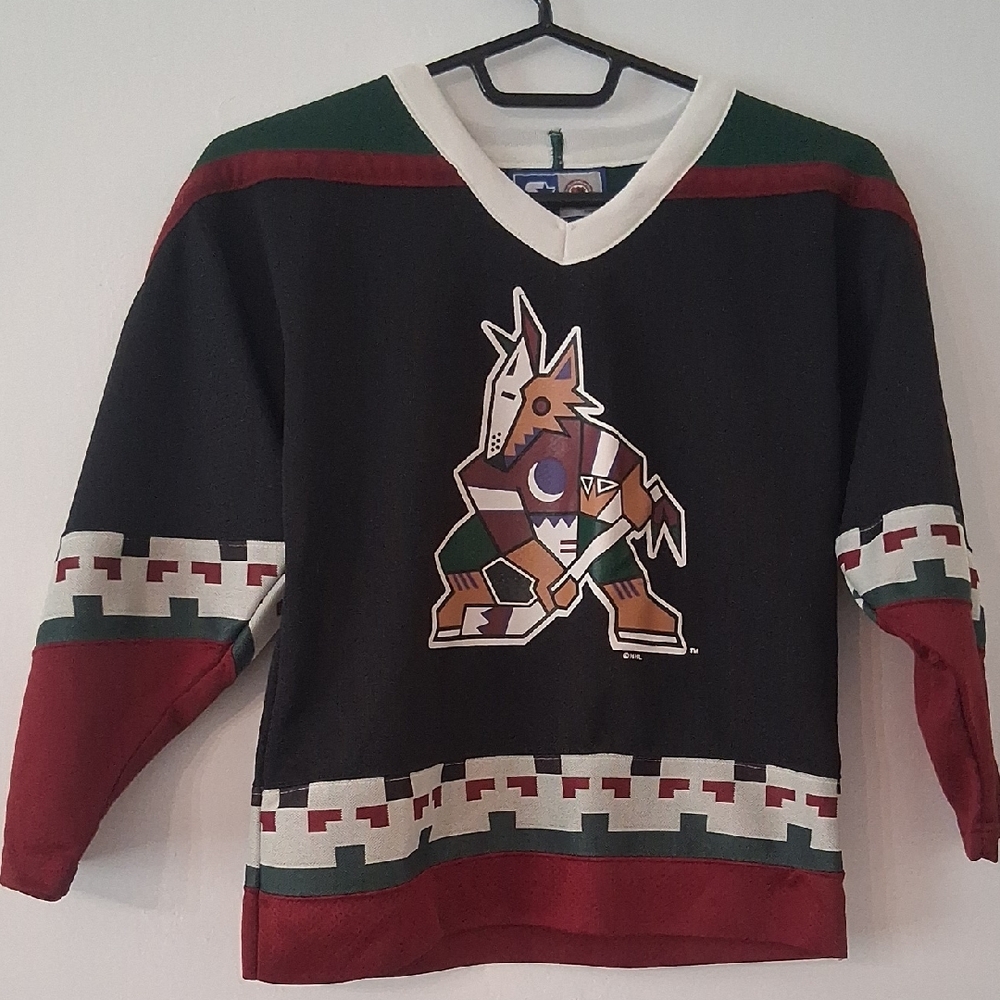 STARTER V-Neck Hockey Jersey with Black, Red,  Green and Phoenix Wolf Design